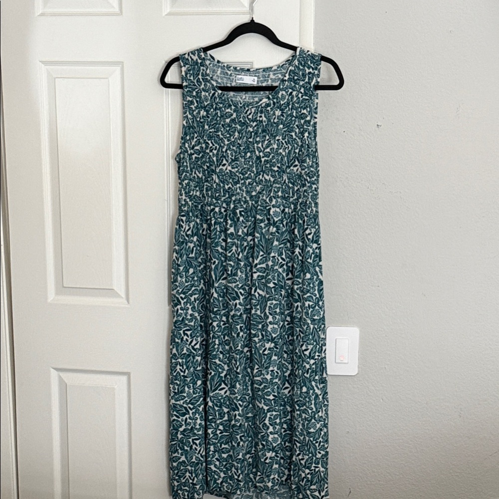 Croft & Barrow Teal and White Midi Dress
